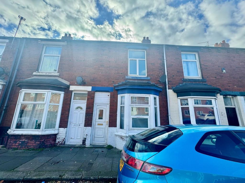Property photo 1 of 1 Front