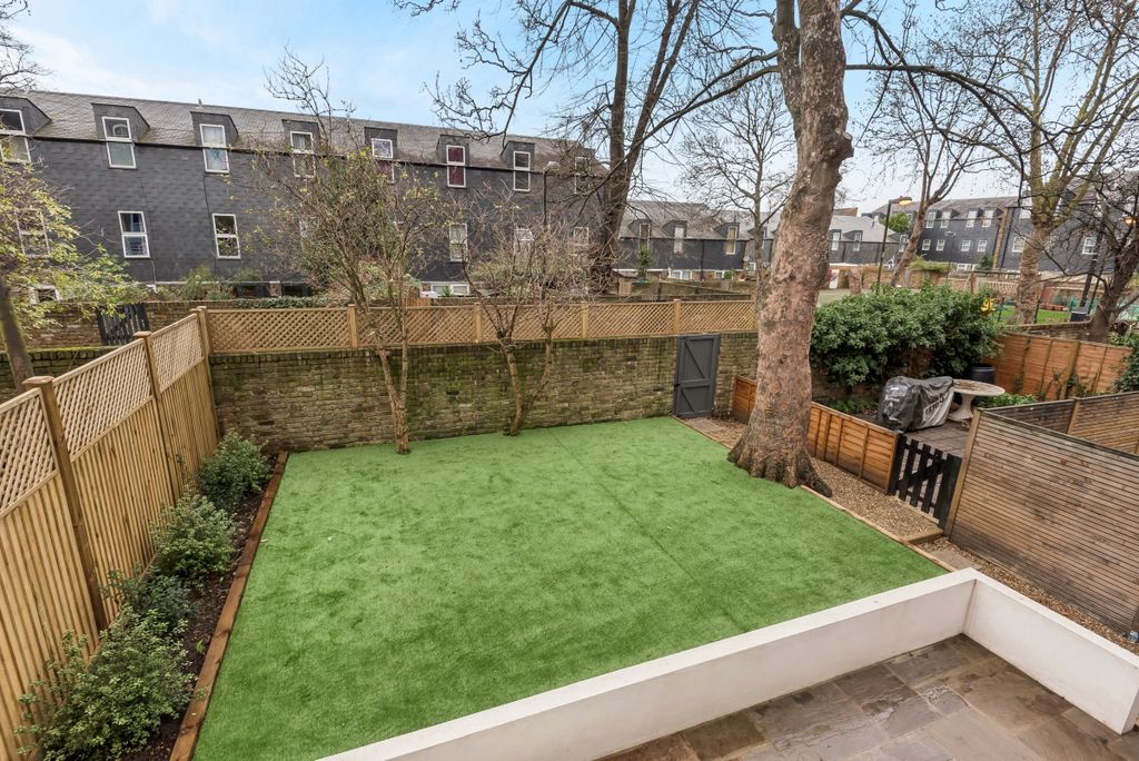 Property photo 3 of 7 415033 (6)