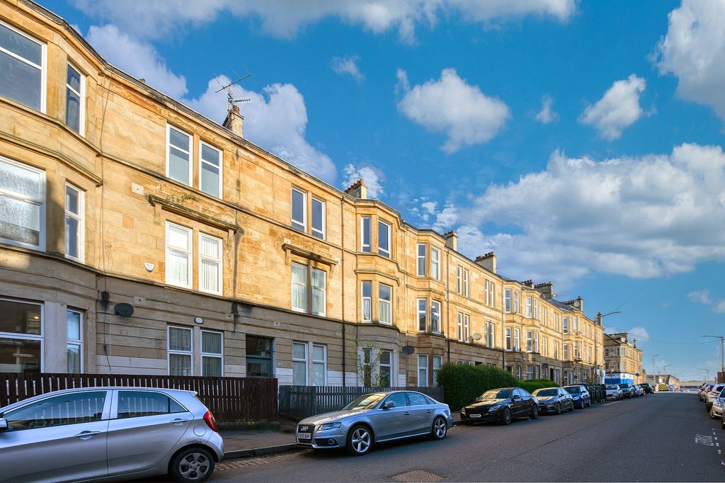 Property photo 2 of 26