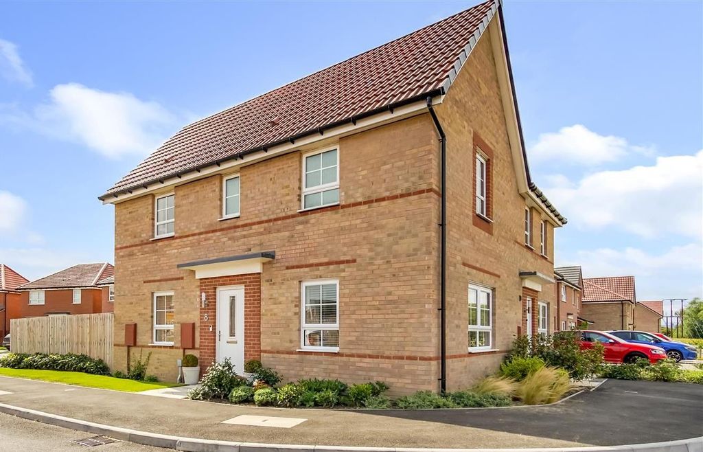 Property photo 2 of 18 Grnhbvor60U5Y15Nkb884G.Jpg