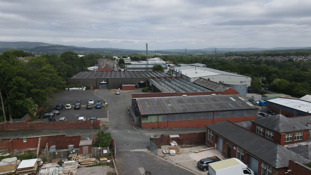 Property photo 1 of 4