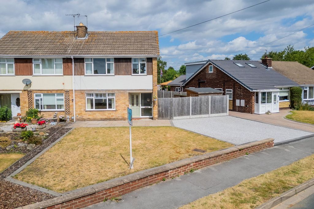 Property photo 1 of 30