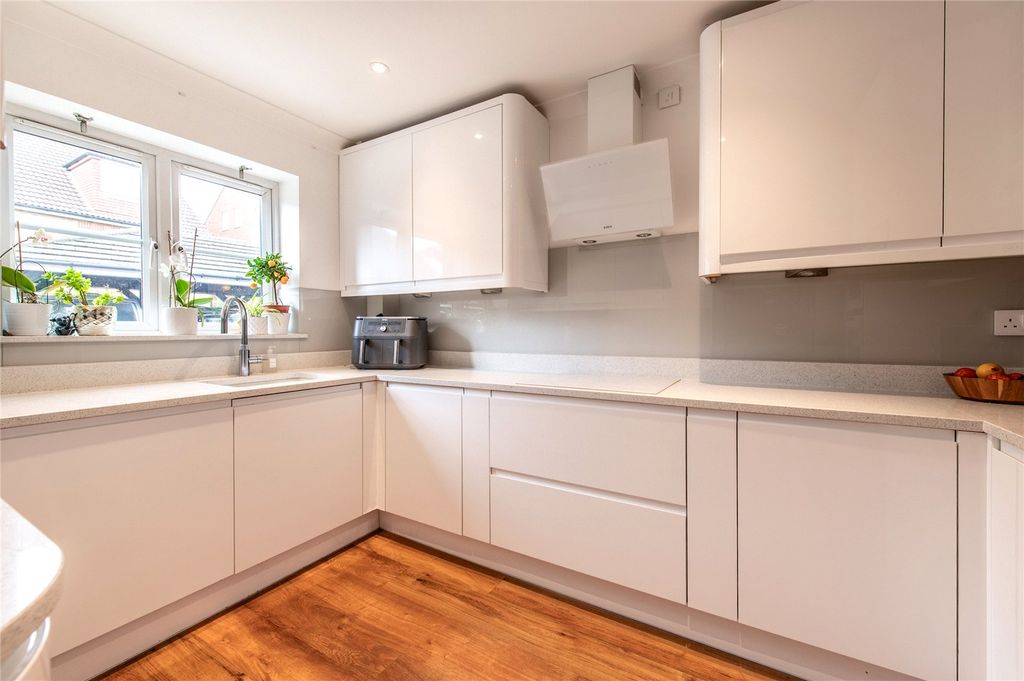 Property photo 3 of 36 Picture No. 09