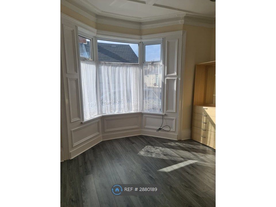 Property photo 3 of 19 Master Bedroom Bay Window
