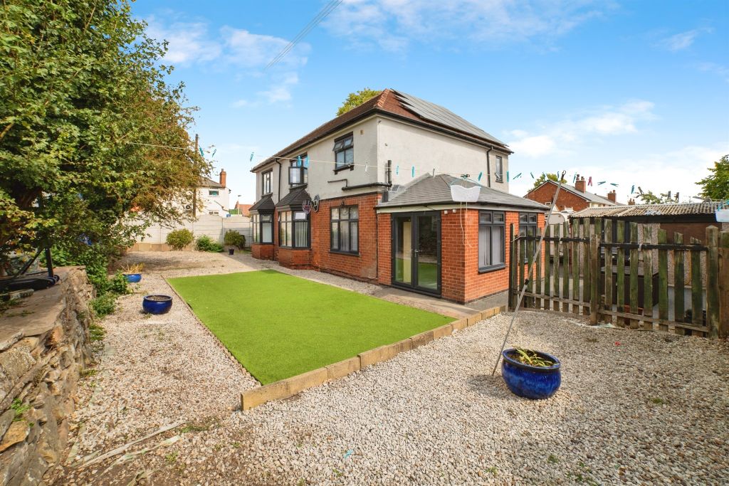 Property photo 2 of 34