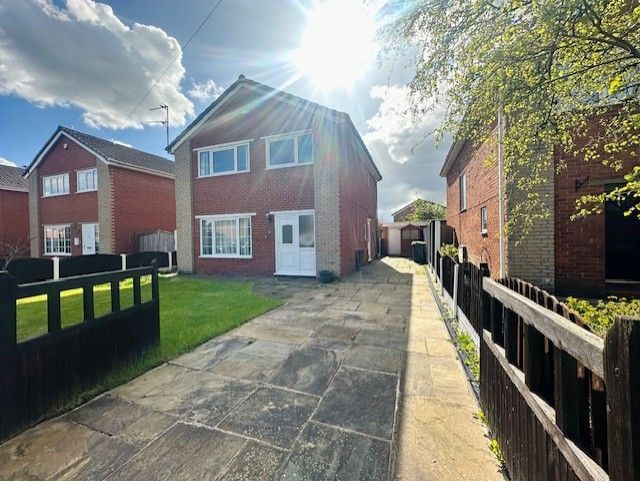 Property photo 2 of 18