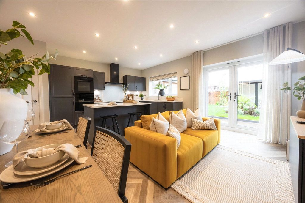 Property photo 3 of 16 Kitchen