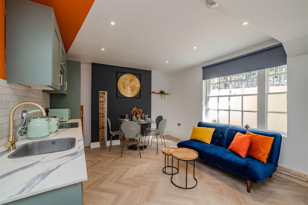 Property photo 1 of 6 23096084.Jpg