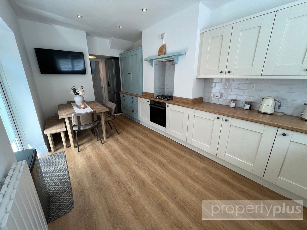 Property photo 1 of 19 Picture No. 01