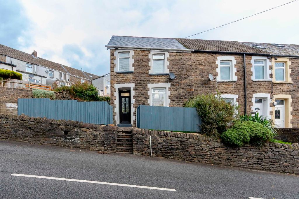 Property photo 1 of 30