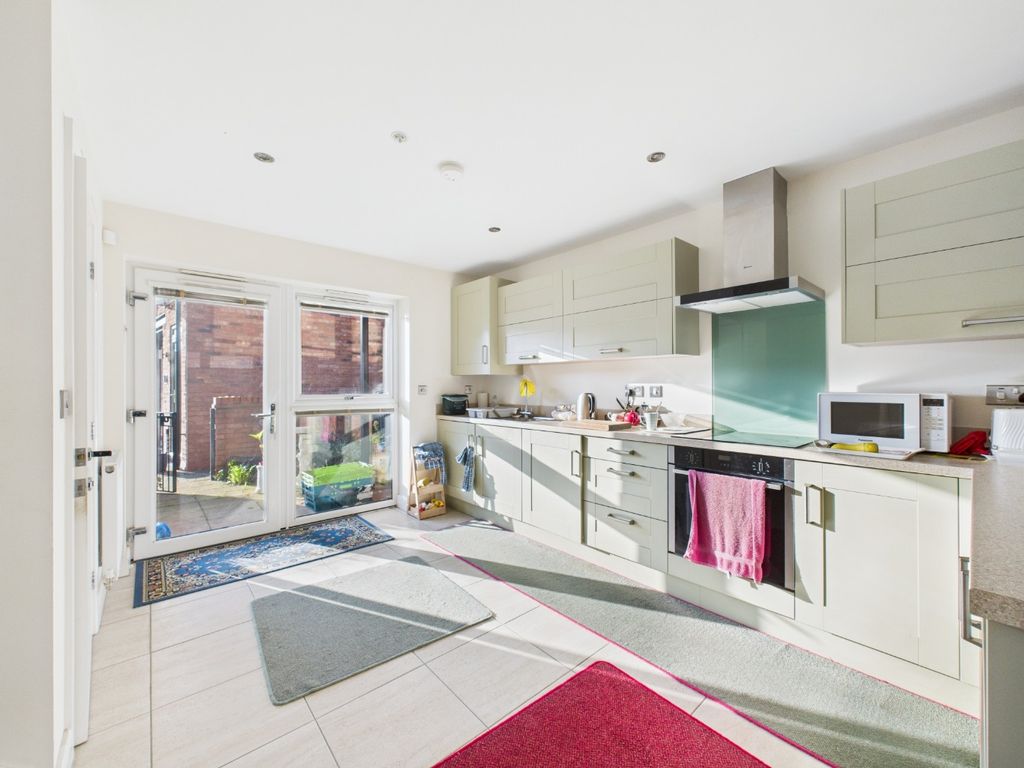 Property photo 2 of 13 4567446