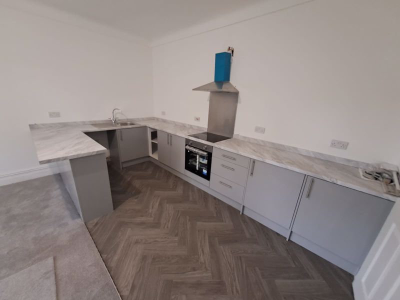 Property photo 1 of 12 Photo 11