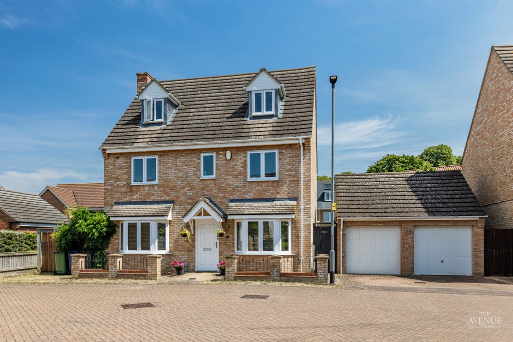 Property photo 1 of 40 5206541
