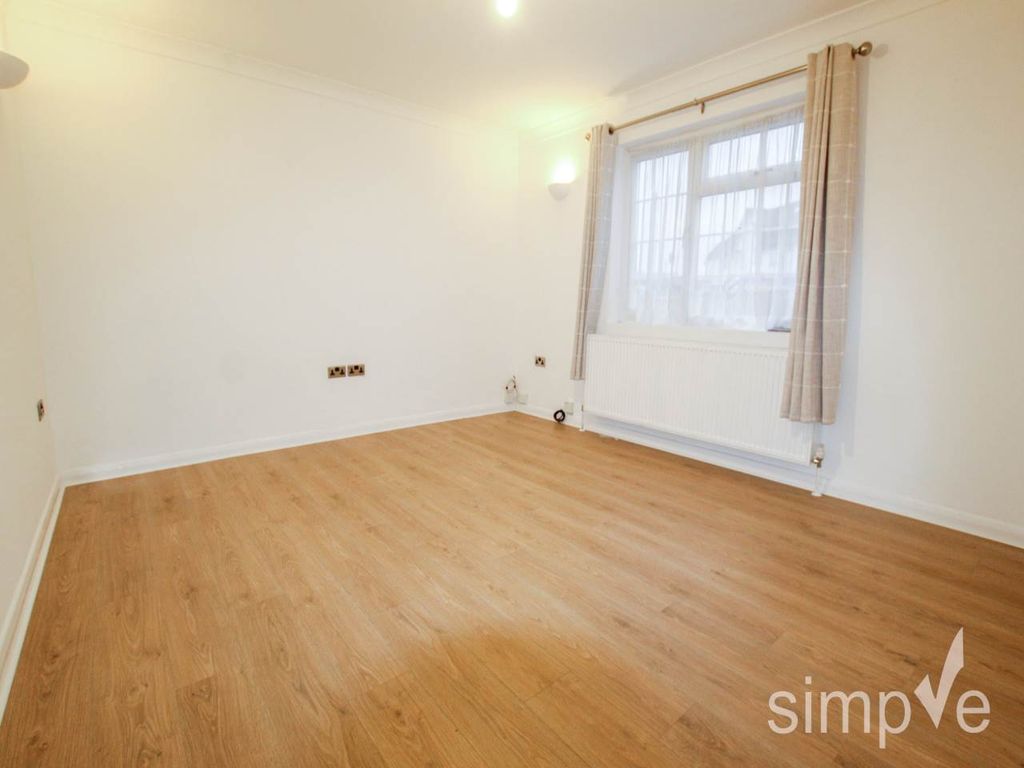 Property photo 3 of 12 Img_7893