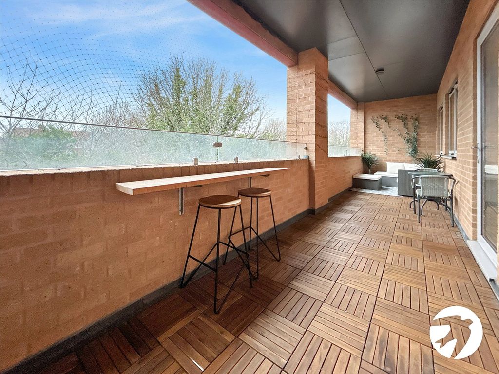 Property photo 1 of 27 Picture No. 18