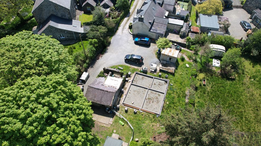 Property photo 2 of 17 2