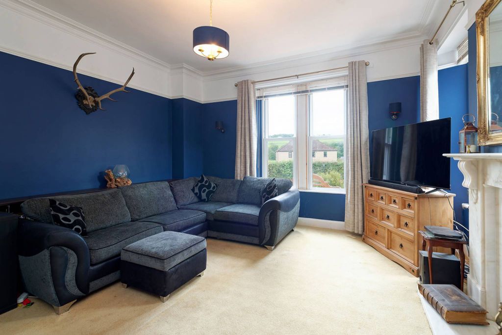 Property photo 3 of 30