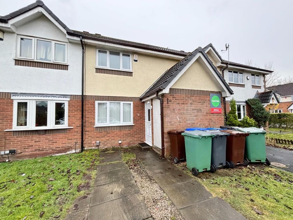 Property photo 2 of 19 Driveway