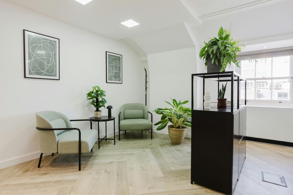Property photo 3 of 11 Victor-Harris-55-Blandford-Street-And-1-Old-Queen-Street-55-Blandford-Street-Office-Floor-4-v1-001-Highres.Jpg