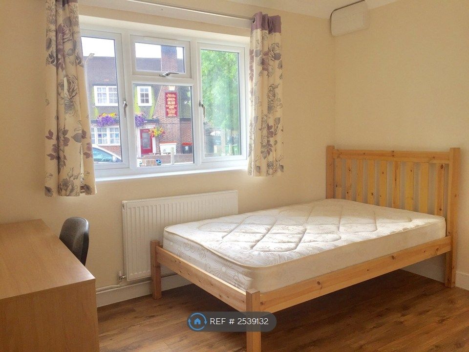 Property photo 2 of 8