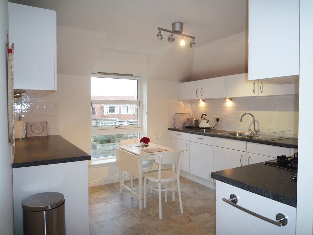 Property photo 2 of 11 Morningfieldmews34(E)