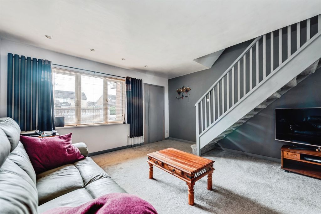 Property photo 2 of 18