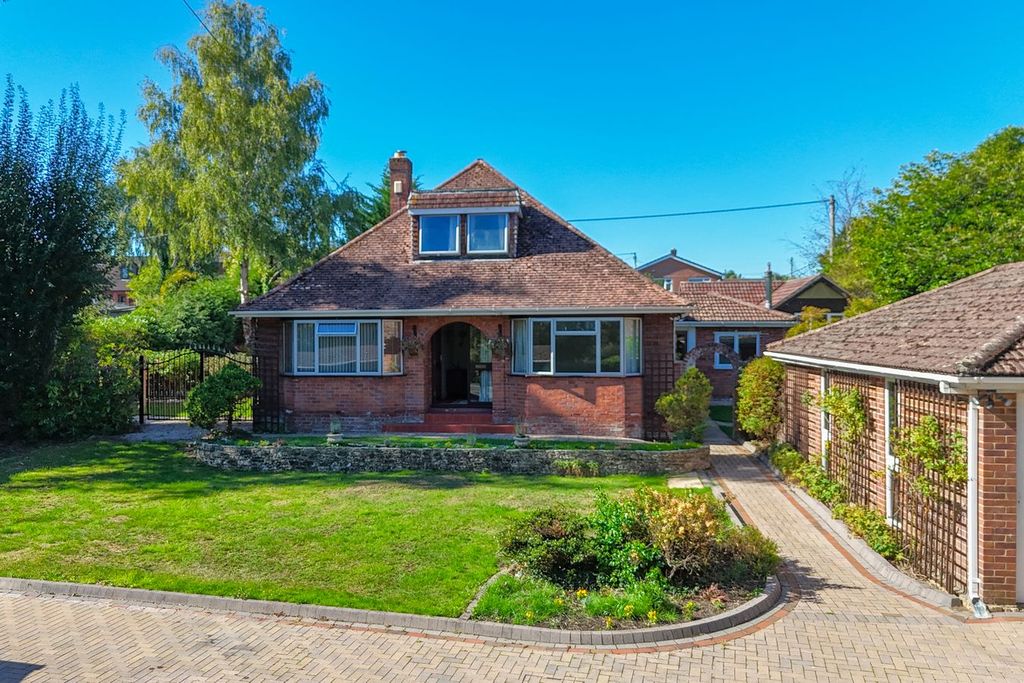 Property photo 1 of 19