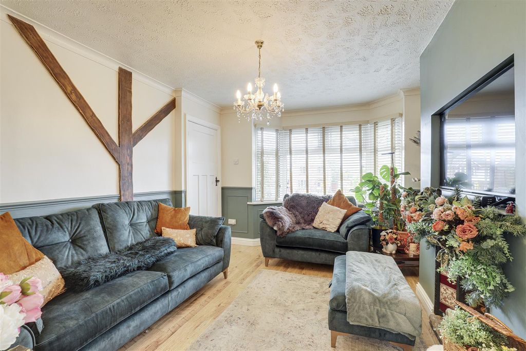 Property photo 2 of 27 3463.Jpg