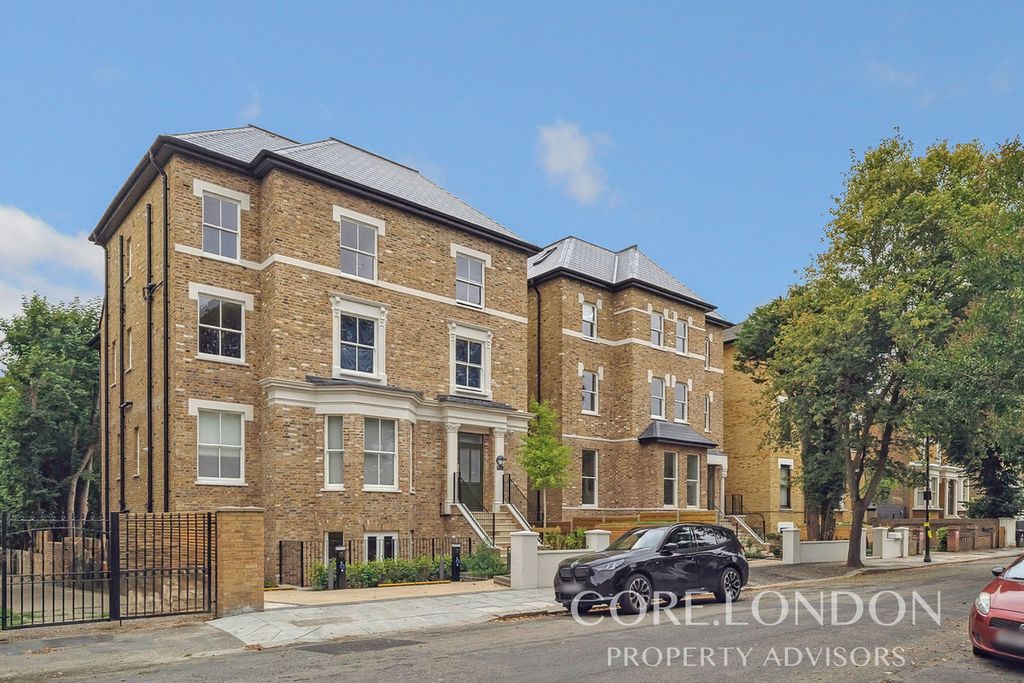 Property photo 3 of 18