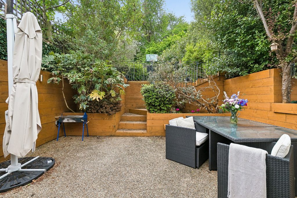 Property photo 3 of 26 5117137