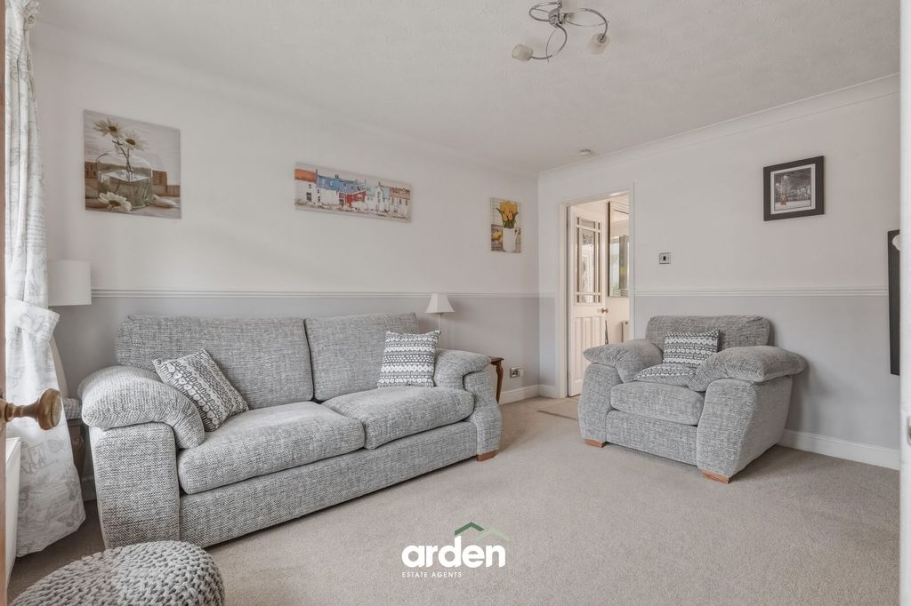 Property photo 3 of 12