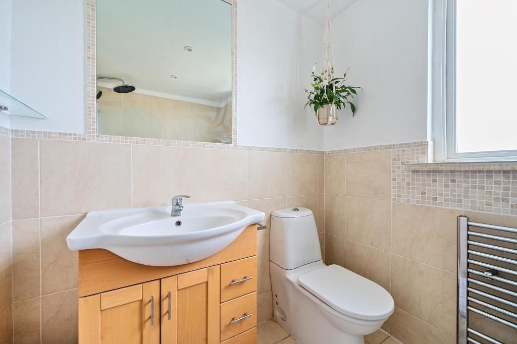 Property photo 3 of 13 Bathroom