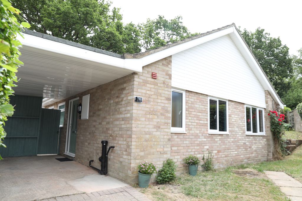 Property photo 2 of 23