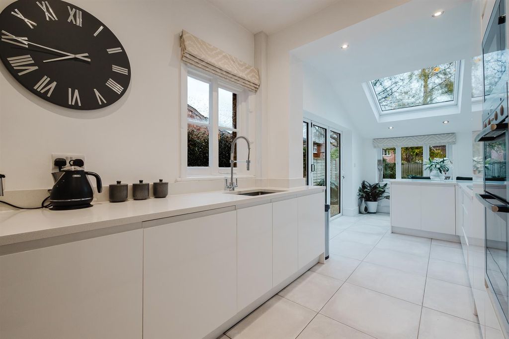 Property photo 3 of 30 Image 3