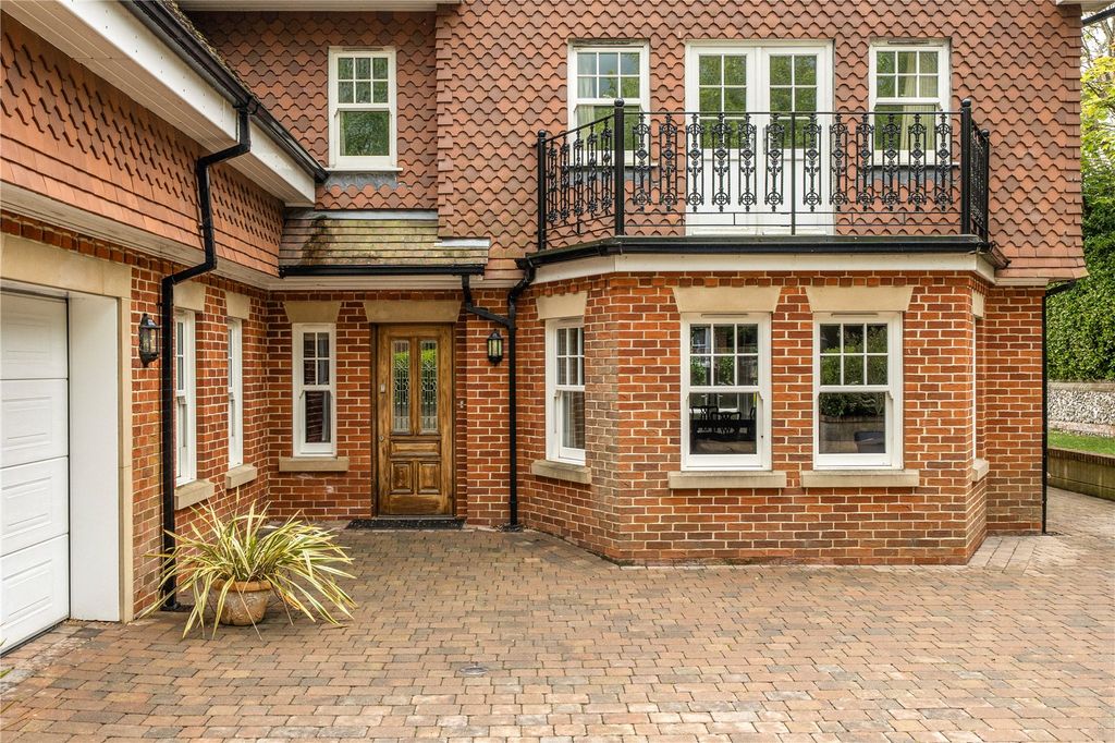 Property photo 3 of 38 Picture No. 09