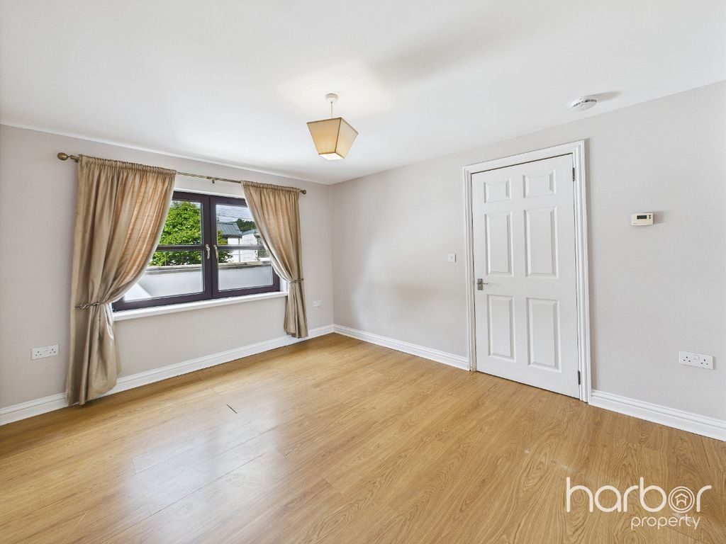 Property photo 3 of 25 4294137