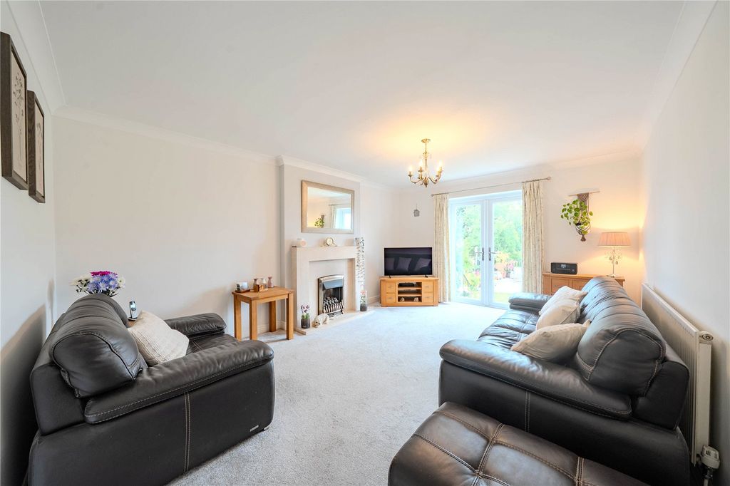 Property photo 2 of 19 Picture No. 05