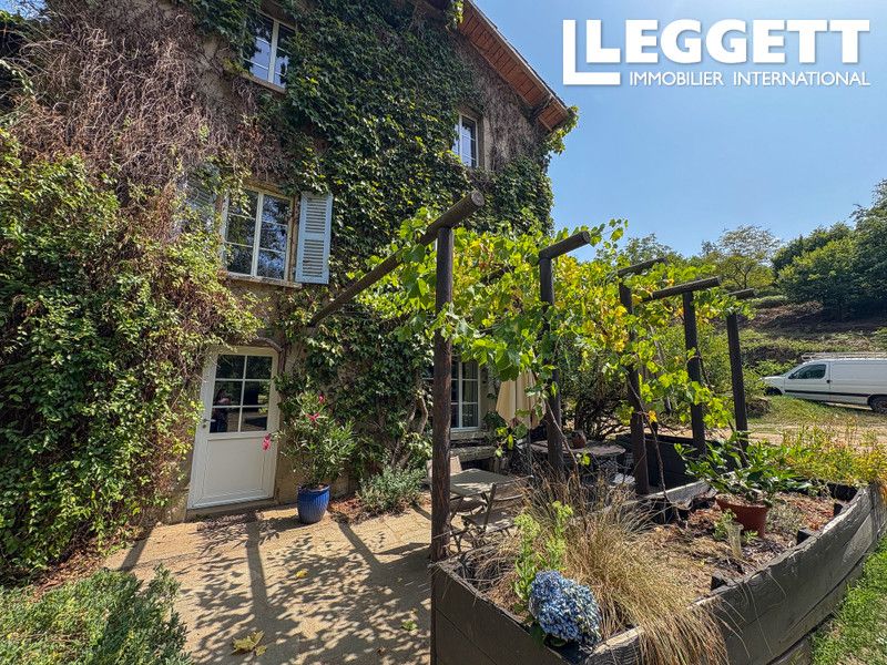 Property photo 2 of 10