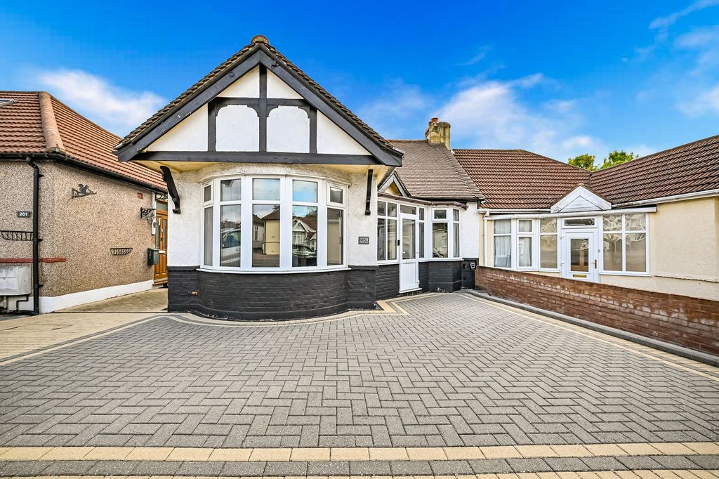 Property photo 1 of 22
