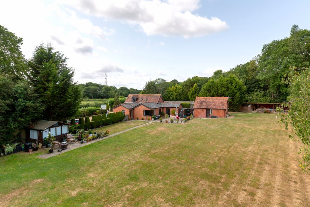 Property photo 1 of 24 Picture No. 02