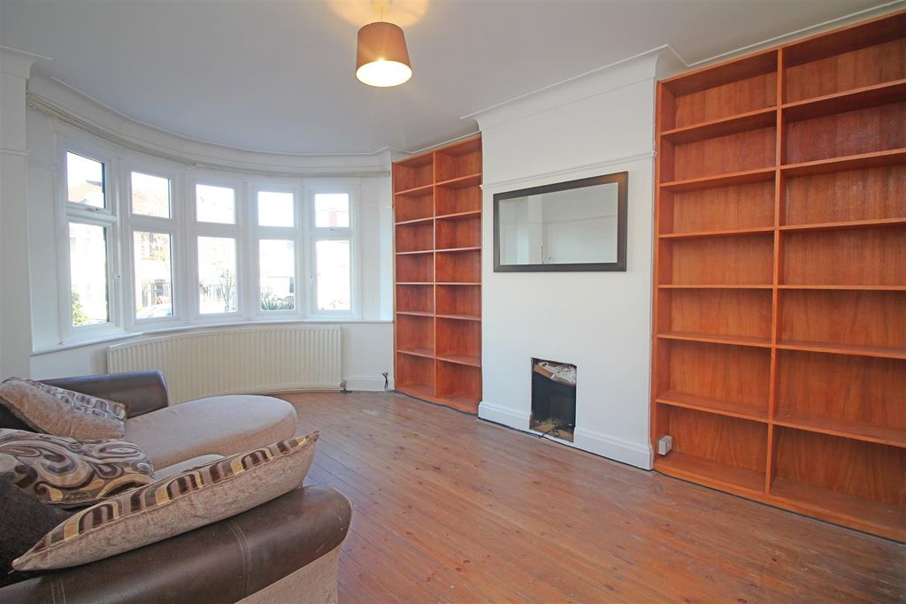 Property photo 2 of 10 1.Jpg