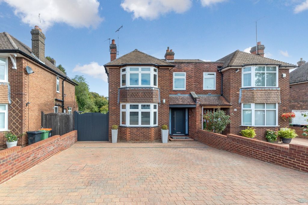 Property photo 1 of 27 4550300