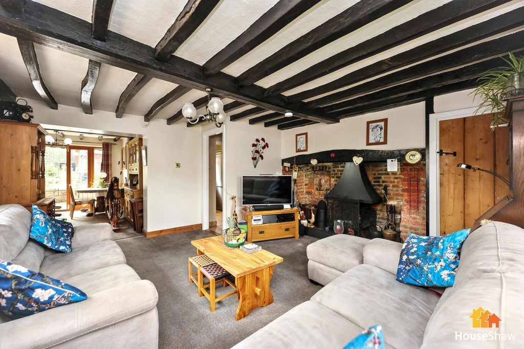 Property photo 3 of 27