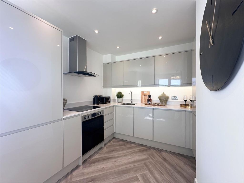 Property photo 2 of 8 Img_5676 (1).Jpg