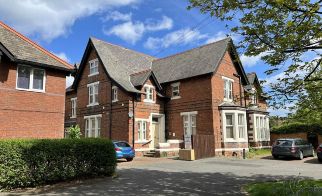 Property photo 1 of 10