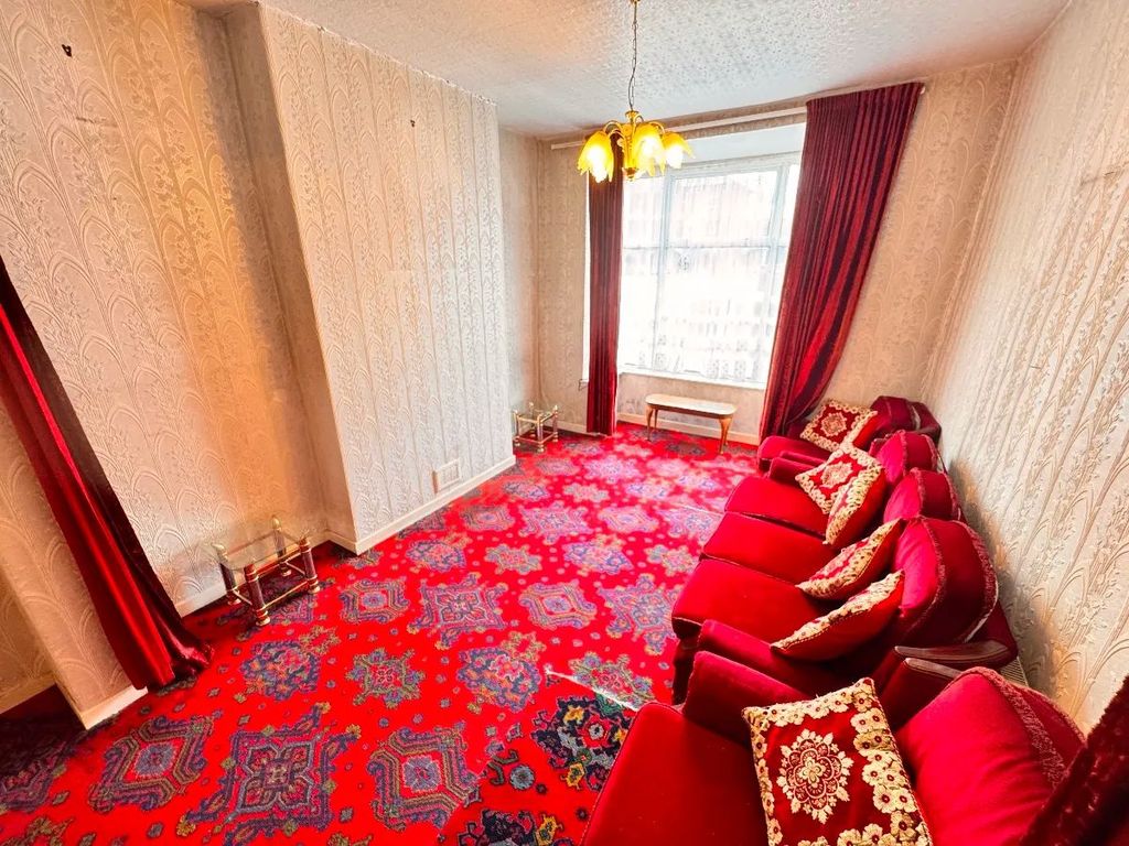 Property photo 2 of 12