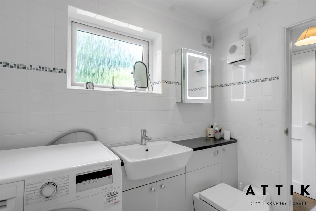 Additional image 25 of 2 bed flat for saleThe Limes, London Road, Halesworth IP19