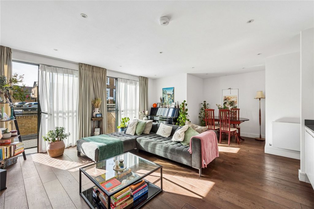 Property photo 1 of 10 Picture No. 06