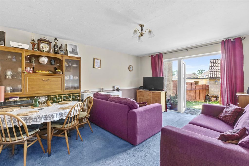 Property photo 2 of 15