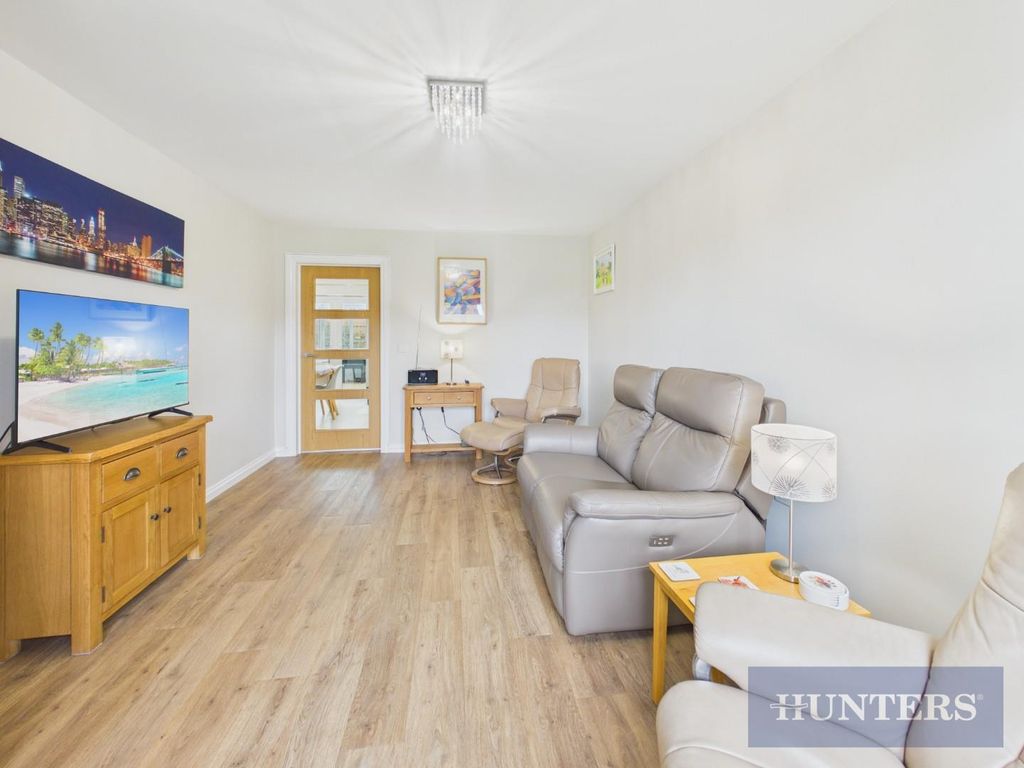 Property photo 2 of 32 Cam05316G0-Pr0321-Still014.Jpg